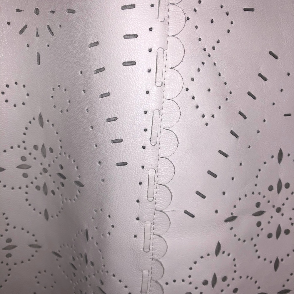 Worth White Perforated Real Leather Skirt Size 8 - Picture 4 of 10